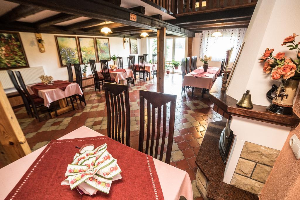 다이비티 Gosciniec Czapla B&B 외부 사진